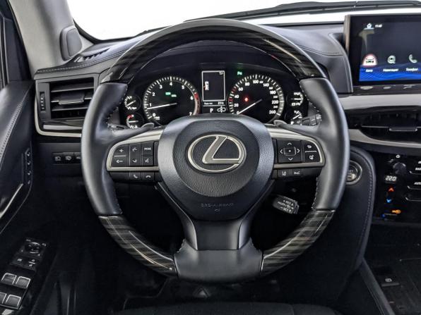 Lexus LX III Рестайлинг 2 с пробегом 2018 года, цена 5 390 000 рублей, 365339 км, внедорожник, Автокод Объявления