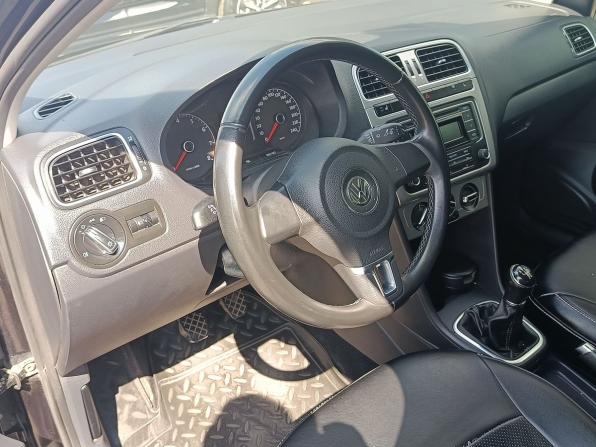 Volkswagen Polo V с пробегом 2013 года, цена 599 000 рублей, 235785 км, седан, Автокод Объявления