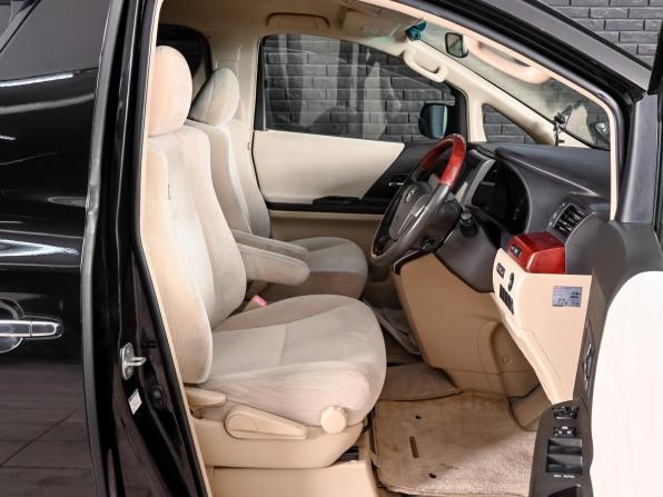 Toyota Vellfire I с пробегом 2009 года, цена 2 100 000 рублей, 170687 км, минивэн, Автокод Объявления