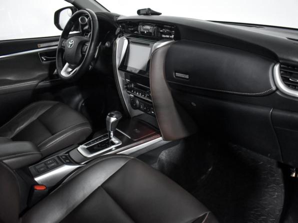 Toyota Fortuner II с пробегом 2018 года, цена 3 950 000 рублей, 50973 км, внедорожник, Автокод Объявления