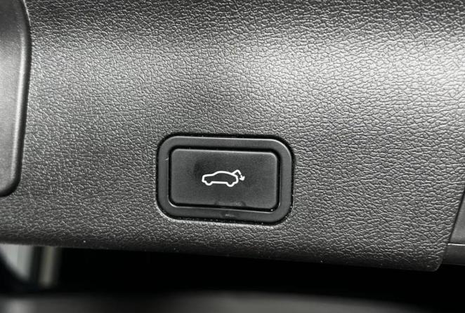 Geely Atlas Pro с пробегом 2023 года, цена 2 050 000 рублей, 50724 км, внедорожник, Автокод Объявления