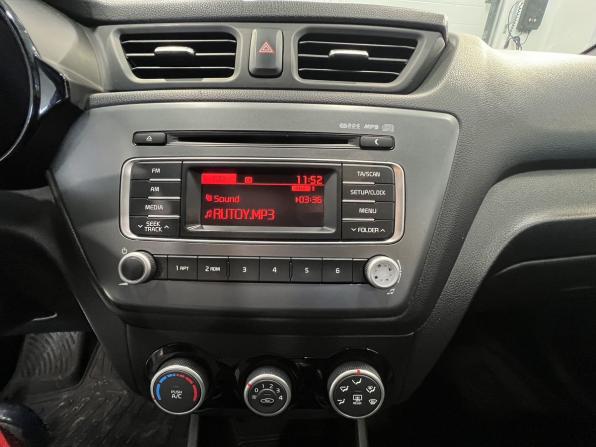 Kia Rio III Рестайлинг с пробегом 2016 года, цена 815 000 рублей, 123000 км, седан, Автокод Объявления