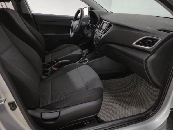 Hyundai Solaris II с пробегом 2017 года, цена 1 250 000 рублей, 112707 км, седан, Автокод Объявления