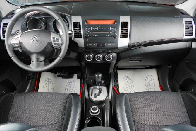 Citroen C-Crosser с пробегом 2012 года, цена 1 299 000 рублей, 212000 км, внедорожник, Автокод Объявления