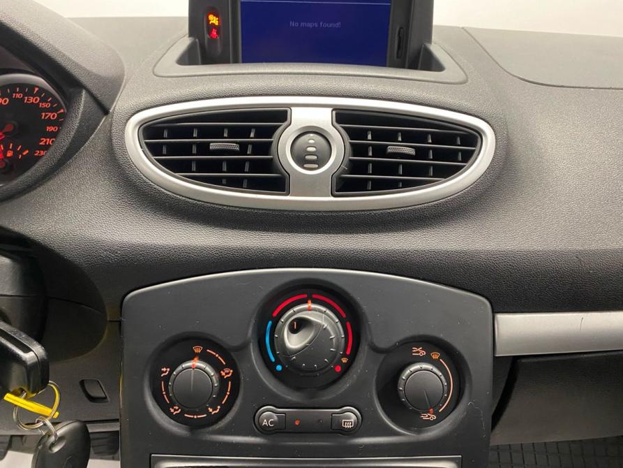 Renault Clio III Санкт-Петербург  - изображение 16