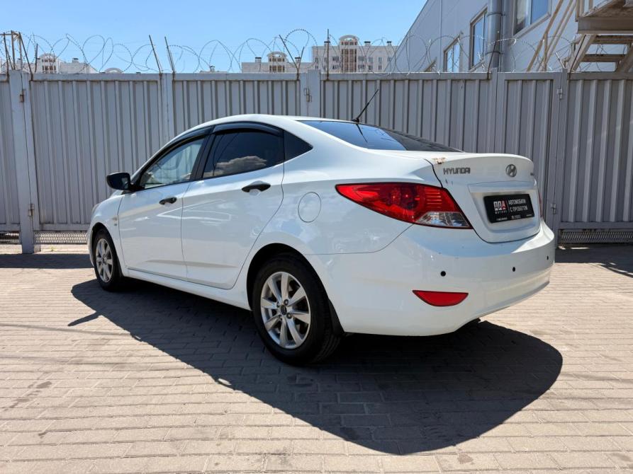 Hyundai Solaris I Ростов-на-Дону  - изображение 3