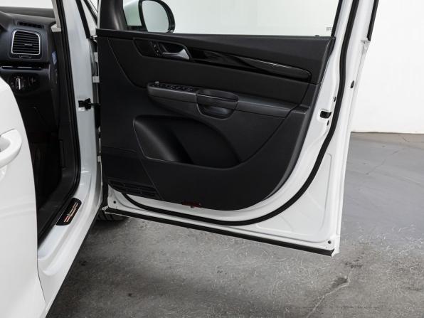 Volkswagen Sharan II Рестайлинг с пробегом 2016 года, цена 1 629 000 рублей, 109770 км, минивэн, Автокод Объявления