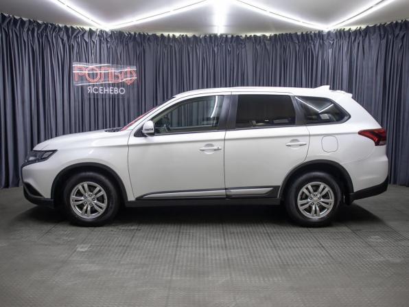 Mitsubishi Outlander III Рестайлинг 3 с пробегом 2019 года, цена 1 598 000 рублей, 252241 км, внедорожник, Автокод Объявления