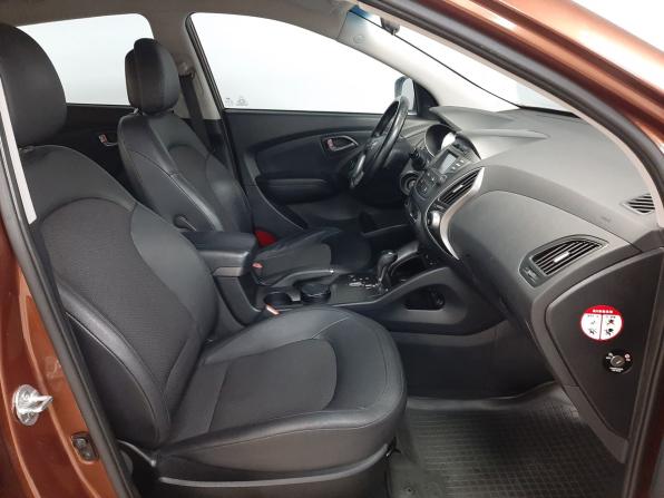 Hyundai ix35 I Рестайлинг с пробегом 2013 года, цена 1 211 000 рублей, 196480 км, внедорожник, Автокод Объявления