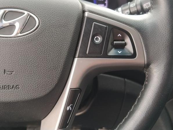 Hyundai Solaris I Рестайлинг с пробегом 2014 года, цена 990 000 рублей, 178500 км, хэтчбек, Автокод Объявления