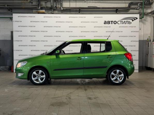 Skoda Fabia II Рестайлинг с пробегом 2010 года, цена 699 000 рублей, 136000 км, хэтчбек, Автокод Объявления