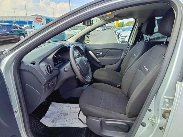 Renault Sandero II с пробегом 2017 года, цена 904 995 рублей, 163692 км, хэтчбек, Автокод Объявления