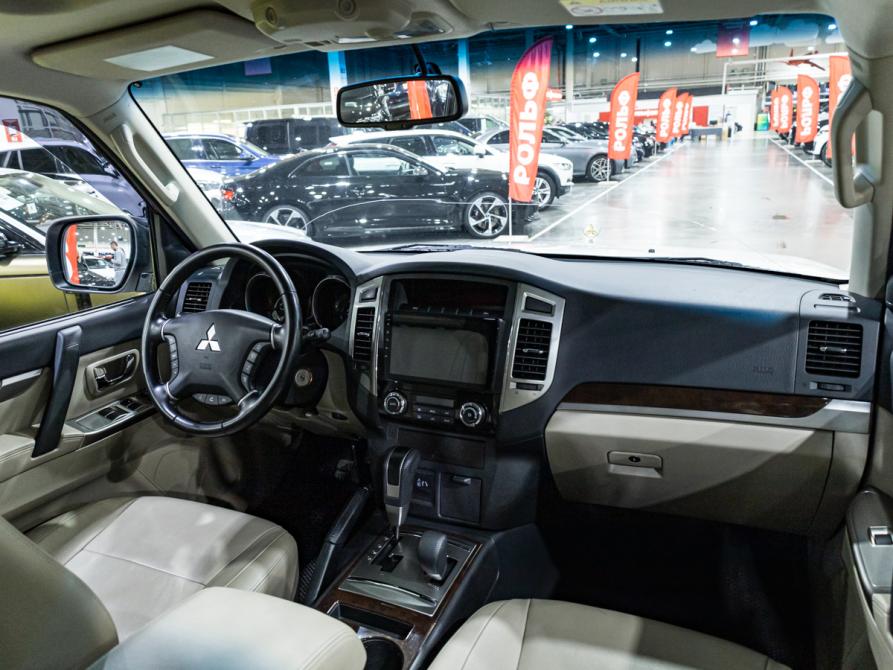 Mitsubishi Pajero IV Рестайлинг 2 Санкт-Петербург  - изображение 9
