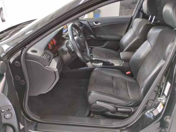 Honda Accord VIII Рестайлинг с пробегом 2011 года, цена 1 110 000 рублей, 219322 км, седан, Автокод Объявления