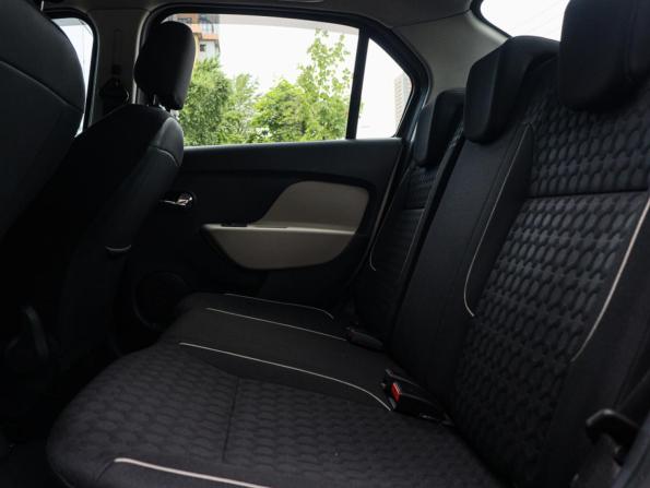 Renault Logan II с пробегом 2015 года, цена 800 000 рублей, 34600 км, седан, Автокод Объявления