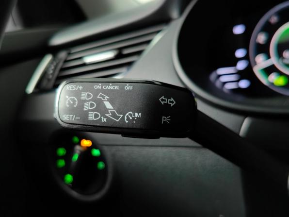 Skoda Octavia III (A7) Рестайлинг с пробегом 2018 года, цена 1 695 000 рублей, 113971 км, лифтбек, Автокод Объявления