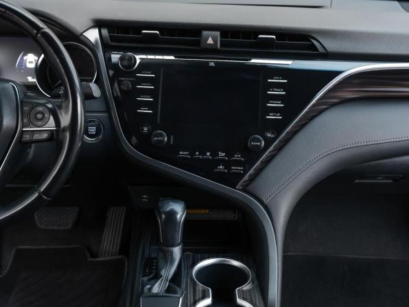 Toyota Camry VIII (XV70) с пробегом 2020 года, цена 2 749 000 рублей, 155416 км, седан, Автокод Объявления
