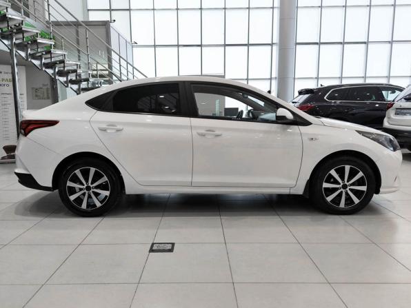Hyundai Solaris II Рестайлинг с пробегом 2021 года, цена 995 000 рублей, 186264 км, седан, Автокод Объявления