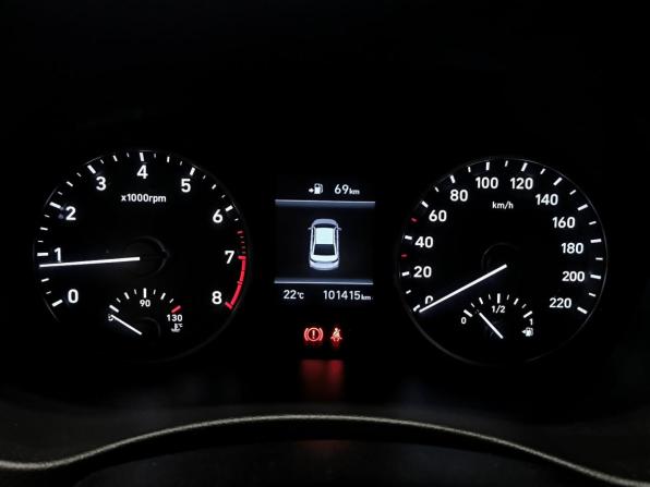 Hyundai Solaris II с пробегом 2017 года, цена 1 050 000 рублей, 101415 км, седан, Автокод Объявления