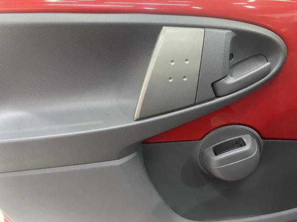 Peugeot 107 I Рестайлинг с пробегом 2011 года, цена 399 000 рублей, 142000 км, хэтчбек, Автокод Объявления