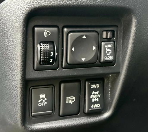 Nissan Juke I с пробегом 2011 года, цена 950 000 рублей, 180777 км, внедорожник, Автокод Объявления