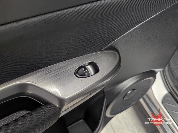 Honda Civic VIII Рестайлинг с пробегом 2011 года, цена 888 000 рублей, 151000 км, хэтчбек, Автокод Объявления