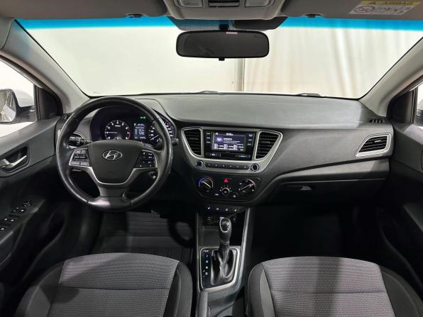 Hyundai Solaris II с пробегом 2019 года, цена 1 348 000 рублей, 133955 км, седан, Автокод Объявления
