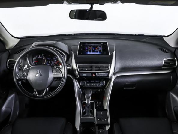 Mitsubishi Eclipse Cross I с пробегом 2018 года, цена 1 919 000 рублей, 73404 км, внедорожник, Автокод Объявления