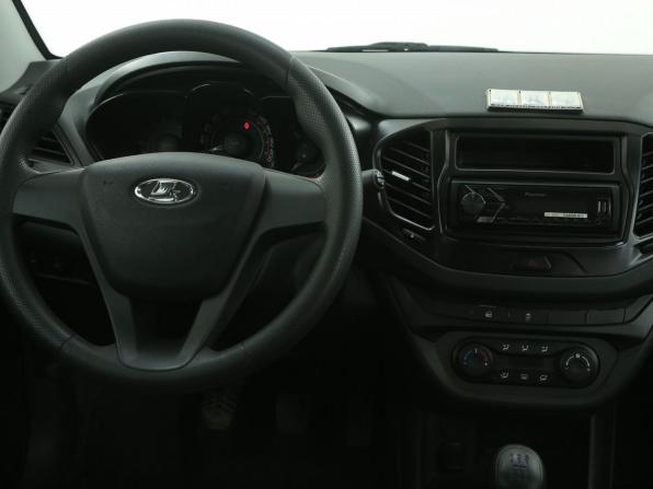Lada (ВАЗ) Vesta I с пробегом 2018 года, цена 892 000 рублей, 28500 км, седан, Автокод Объявления