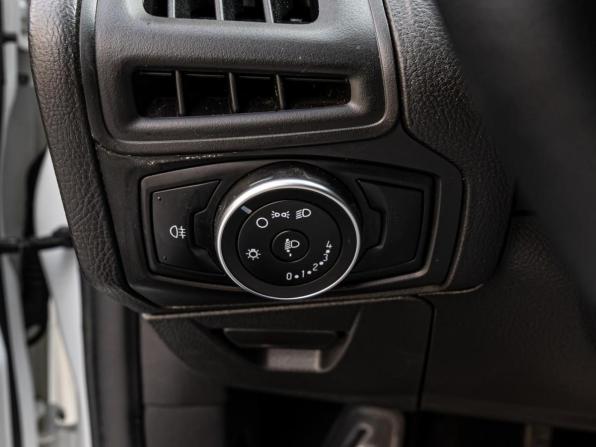 Ford Focus III Рестайлинг с пробегом 2018 года, цена 1 095 000 рублей, 117097 км, универсал, Автокод Объявления
