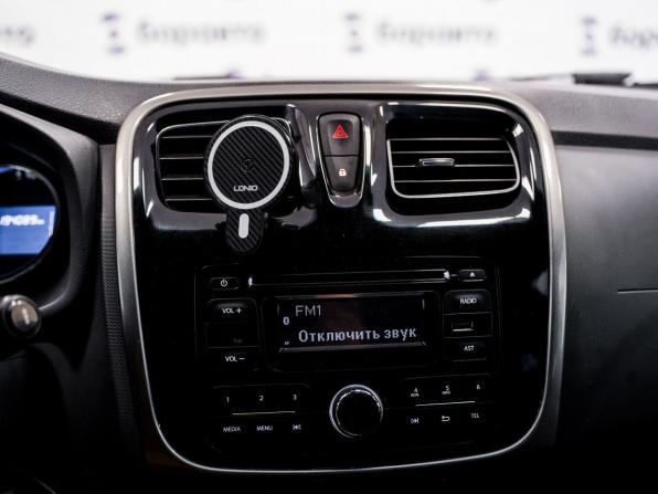 Renault Logan II с пробегом 2017 года, цена 680 000 рублей, 194088 км, седан, Автокод Объявления