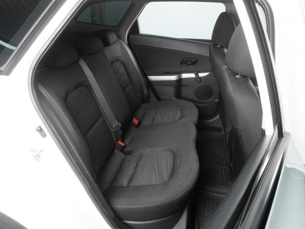 Kia Ceed II Рестайлинг с пробегом 2017 года, цена 1 079 000 рублей, 209932 км, универсал, Автокод Объявления