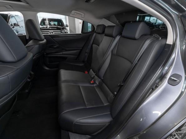 Lexus ES VII с пробегом 2020 года, цена 3 630 000 рублей, 98246 км, седан, Автокод Объявления