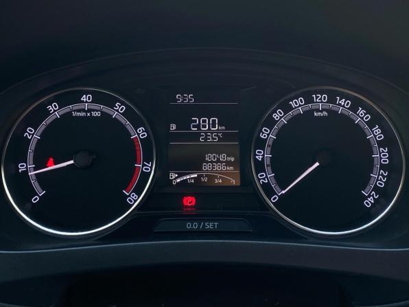 Skoda Rapid I Рестайлинг с пробегом 2019 года, цена 1 380 000 рублей, 88300 км, лифтбек, Автокод Объявления
