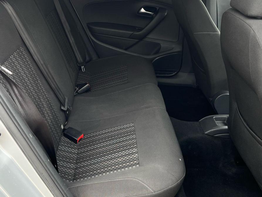 Volkswagen Polo V Рестайлинг Калуга  - изображение 13