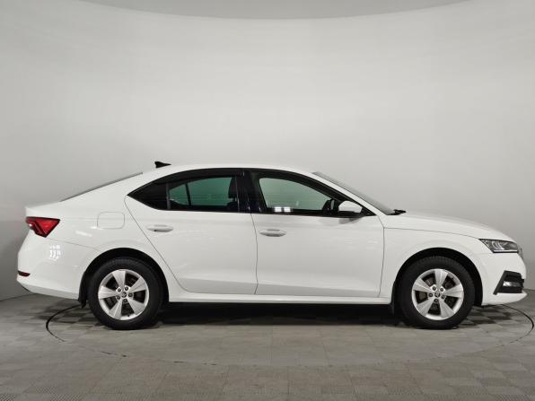 Skoda Octavia IV (A8) с пробегом 2021 года, цена 1 777 000 рублей, 172981 км, лифтбек, Автокод Объявления