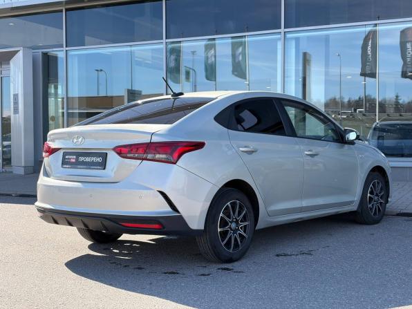 Hyundai Solaris II Рестайлинг с пробегом 2020 года, цена 1 055 000 рублей, 241350 км, седан, Автокод Объявления