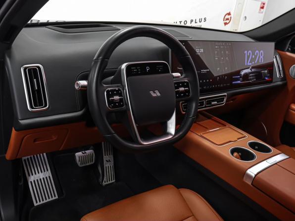 Li Auto (Lixiang) L7 I с пробегом 2023 года, цена 5 899 000 рублей, 46695 км, внедорожник, Автокод Объявления