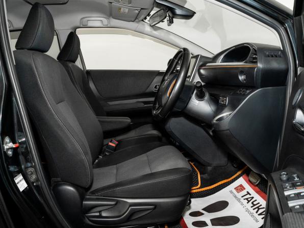 Toyota Sienta II Рестайлинг с пробегом 2021 года, цена 1 629 500 рублей, 62998 км, компактвэн, Автокод Объявления