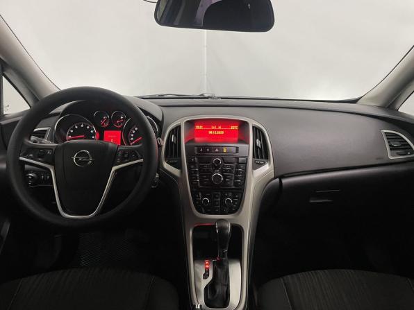 Opel Astra J с пробегом 2011 года, цена 577 000 рублей, 235000 км, хэтчбек, Автокод Объявления