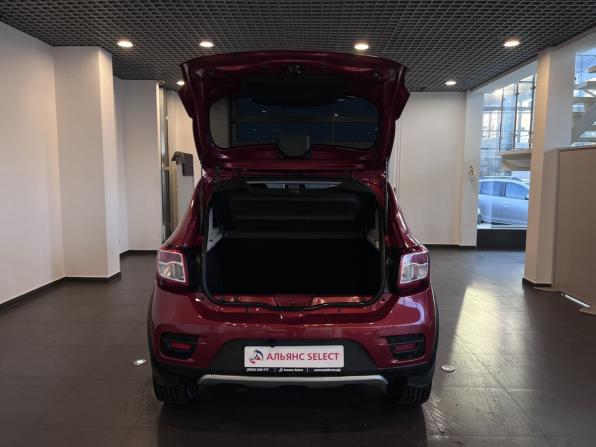 Renault Sandero II с пробегом 2017 года, цена 1 300 000 рублей, 58055 км, хэтчбек, Автокод Объявления