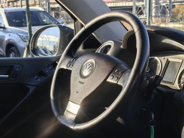 Volkswagen Tiguan I с пробегом 2010 года, цена 699 000 рублей, 498899 км, внедорожник, Автокод Объявления