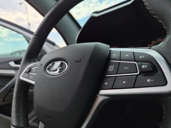 Lada (ВАЗ) Vesta I Рестайлинг (NG) с пробегом 2023 года, цена 1 050 000 рублей, 91224 км, седан, Автокод Объявления