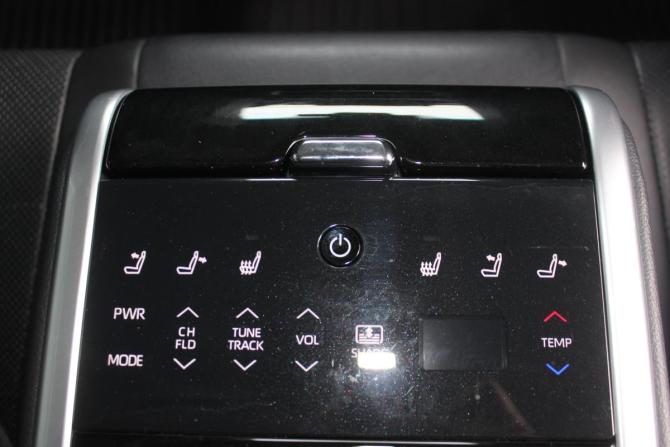 Toyota Camry VIII (XV70) с пробегом 2021 года, цена 2 797 000 рублей, 172474 км, седан, Автокод Объявления