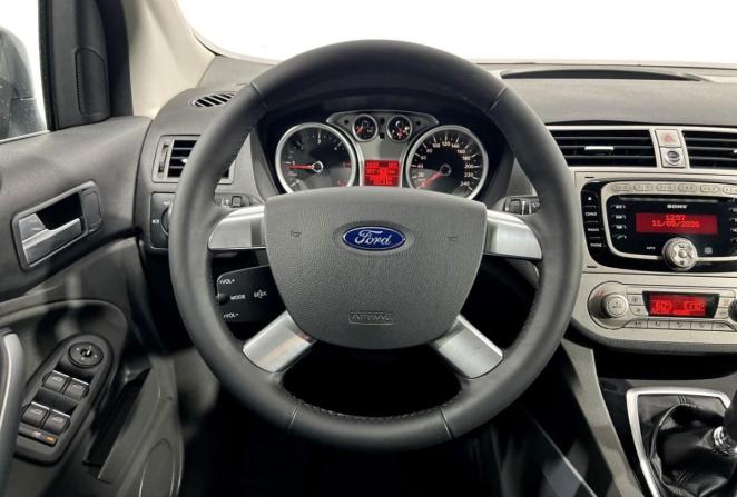 Ford Kuga I с пробегом 2012 года, цена 955 000 рублей, 238008 км, внедорожник, Автокод Объявления