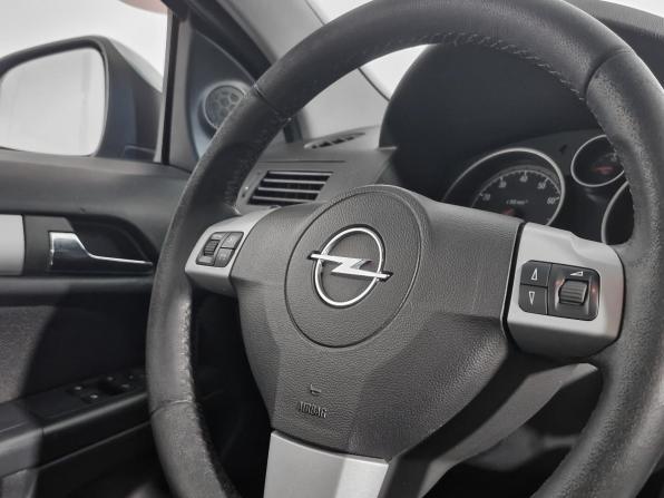 Opel Astra H Рестайлинг с пробегом 2010 года, цена 399 000 рублей, 229604 км, хэтчбек, Автокод Объявления