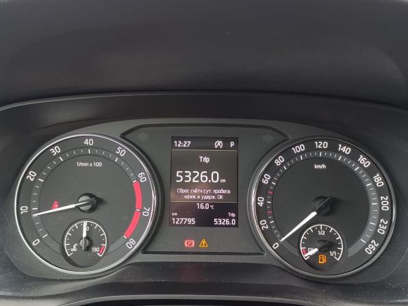 Skoda Octavia IV (A8) с пробегом 2021 года, цена 2 070 000 рублей, 127400 км, лифтбек, Автокод Объявления
