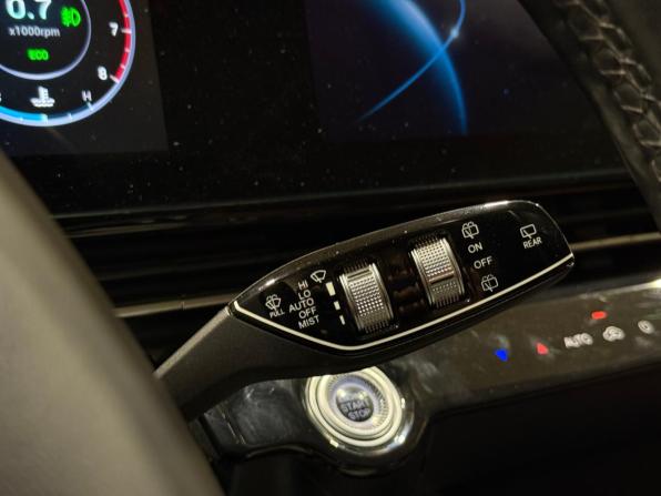 Omoda C5 I с пробегом 2022 года, цена 1 750 000 рублей, 46511 км, внедорожник, Автокод Объявления