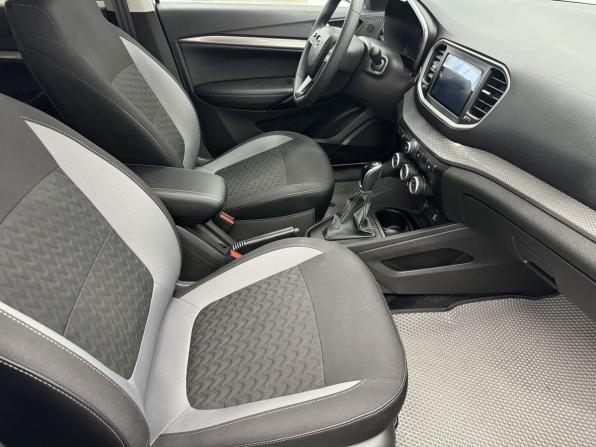 Lada (ВАЗ) Vesta I Рестайлинг (NG) с пробегом 2024 года, цена 1 379 000 рублей, 5170 км, седан, Автокод Объявления