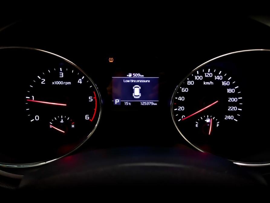 Kia Carnival III Москва  - изображение 15
